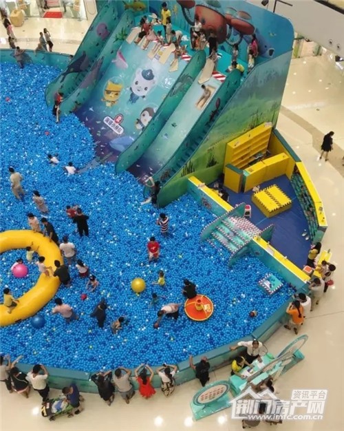 荆门万达海底小纵队移动城堡集结1000000海洋球陪你嗨翻暑假